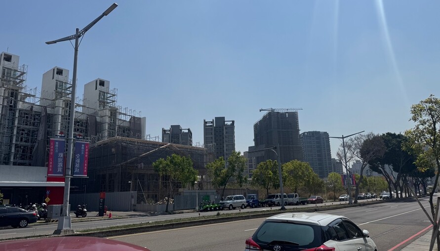 房市交易量跌破2年半新低！M編：不是銀行沒錢，是大家沒信心