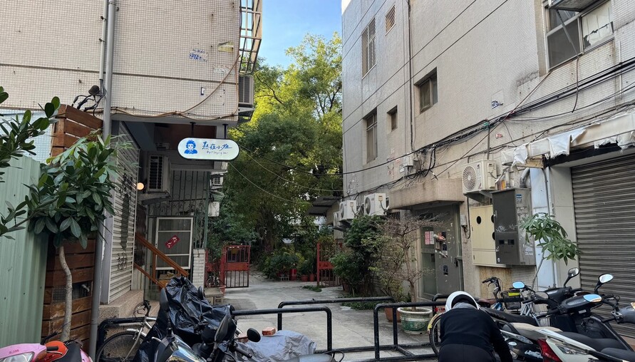 租屋族醒醒！包租代管只是房東肥肉，老破小、隔套、違建還是你住的