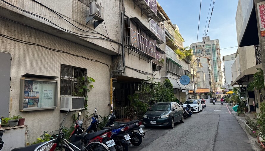 買老屋收租真的穩賺？500萬戶30年老屋爆量，專家警告：租金沒多少，修一次就噴光