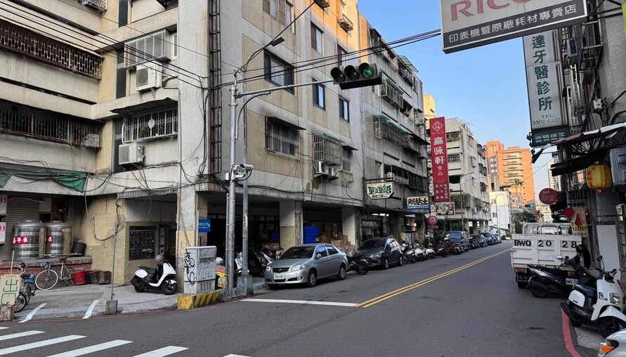 都更條例修法擬開「容獎特快車」！自主都更可望一次拿滿1.5倍　容積上限再鬆綁引論戰