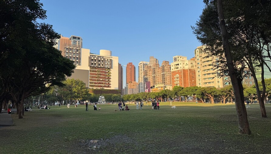 預售屋禁止換約效應發酵！2023後「卡住了」，交屋潮引爆「解約vs斷頭」兩難