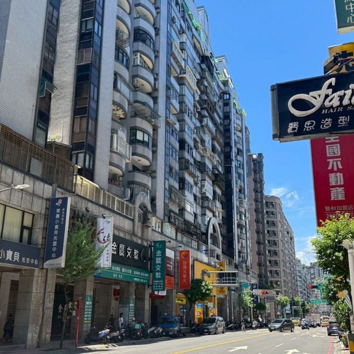 昔高喊打房正義、今跪求鬆綁！學者「華麗轉身」背後，是誰在急著開後門？
