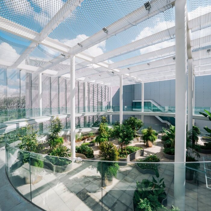 阮英俊「無界花園」於綠美圖生根　以植栽浮島串起移民記憶與多元文化共生