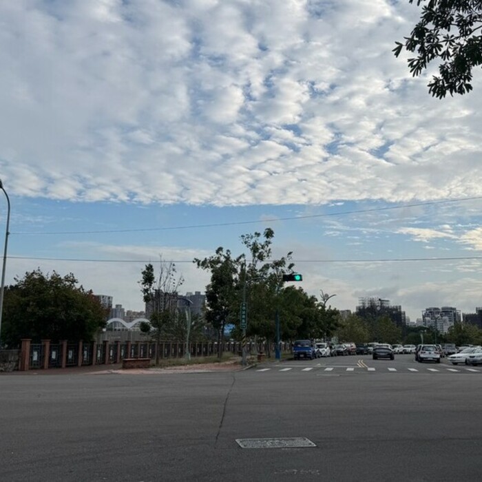 【Ｍ傳媒】社宅不必全擠蛋黃區？賣厝阿明「蛋白區造鎮」分散人口、打造生活圈