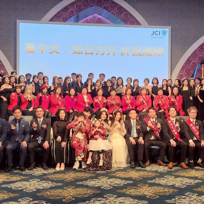 從手抖新秀到扛起傳承大旗！嚴意情以「創價、傳遞、奉獻」精神接棒臺中女青商會長