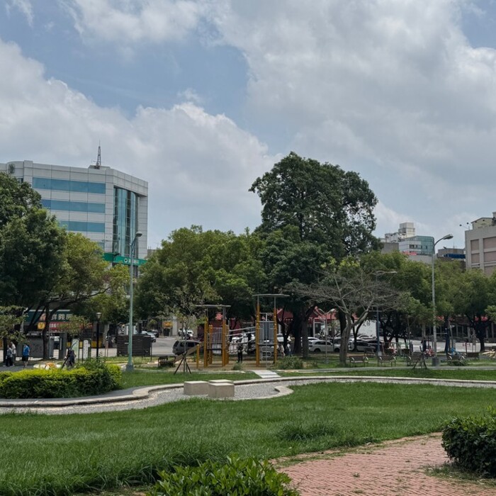 329檔期蒸發2700億！房市真的冷還是建商在「裝睡」？