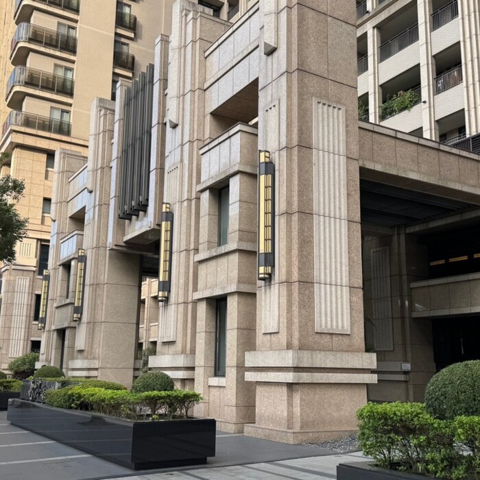 管理費是拿去買便當的嗎？管委會裝睡，社區房價跟著倒！