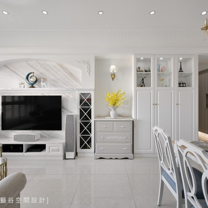 機能與藝術的隱匿交織25坪美式古典宅